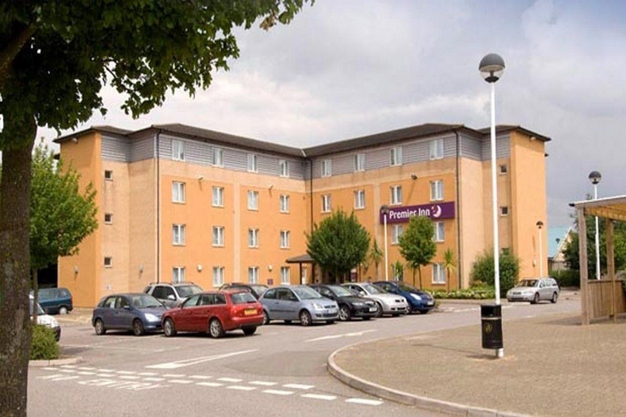 Premier Inn London Croydon West - Purley A23 ภายนอก รูปภาพ