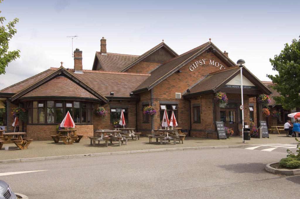 Premier Inn London Croydon West - Purley A23 ภายนอก รูปภาพ