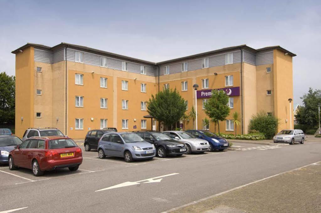 Premier Inn London Croydon West - Purley A23 ภายนอก รูปภาพ